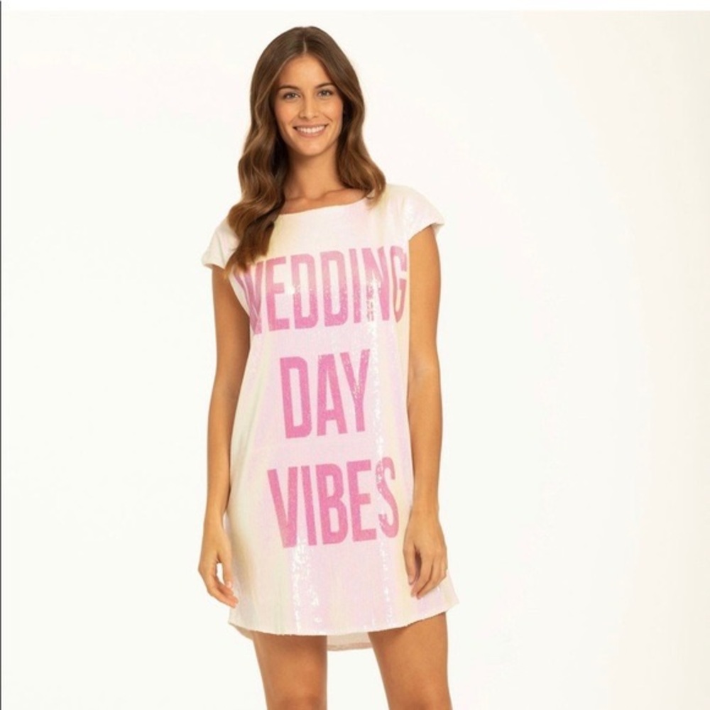 Hayley Paige Wedding dress vibes